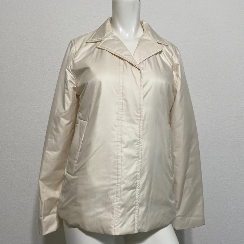 Banana Republic White Collared Jacket